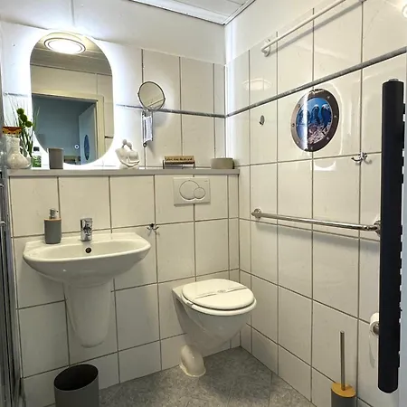 Apartman Ferien-whg Albatros Direkt Am Steinhuder-meer, Mit Meerblick Und Parkplatz *